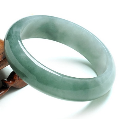 Special mooring wire natural Burma jade bracelets jade bracelets A cargo Burma jade jade bracelet with certificate