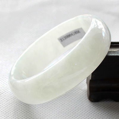 Rare edge of the ice kind of jade bracelets A goods Queen ice kinds of moist jade chaise oval jade bracelets with a certificate