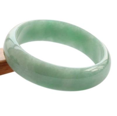 Royal Po Lam jade bracelets a cargo green sun Myanmar variety of jade bracelets jade bracelet with certificate of authenticity
