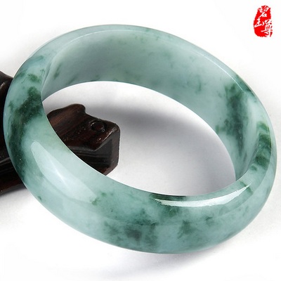 Jasper statue ice waxy kinds of jade bracelets jade bracelets in Yunnan Natural A cargo jade the chaise bracelet with certificate
