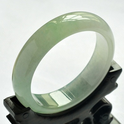 A cargo of natural jade bracelet Burma jade bracelet jade bracelet sub-selection of crack emerald JS