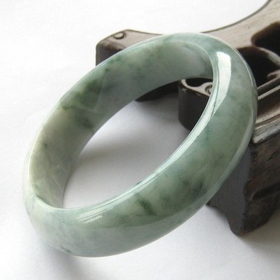 Spring Tsui with a certificate Special A cargo jade bracelet Royal Burma jade A cargo bracelet jade bracelet round bracelet