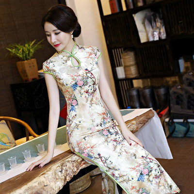 Cheongsam 2018 new female elastic embroidered wool modified short-sleeved wedding party mother dress long cheongsam dress