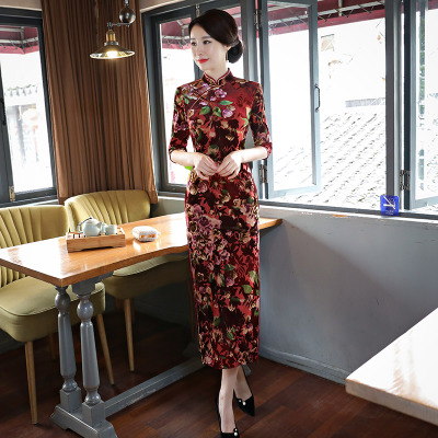 Gold velvet cheongsam 2018 new female dignified atmosphere retro thin elastic mother cheongsam dress long section