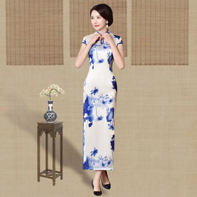 Qipao summer 2018 new women retro Chinese style elegant improvement walk show trim qi pao dress long style