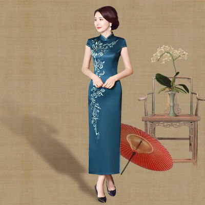 Cheongsam summer 2018 new female retro Chinese catwalk show Slim modified robe dress long spring