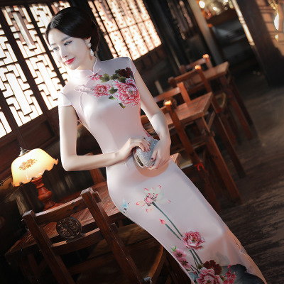 Cheongsam summer 2018 new girl retro Chinese style elegant Chinese catwalk costume dress long section