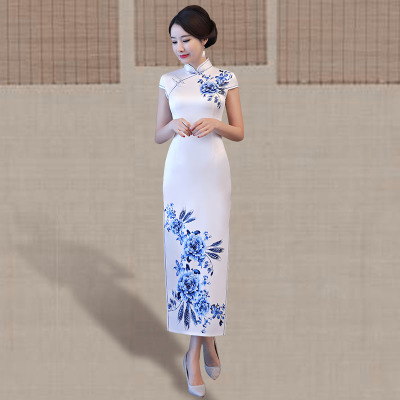 Yijia red cheongsam 2018 new women retro double-decked show performance elegant improved cheongsam dress long style
