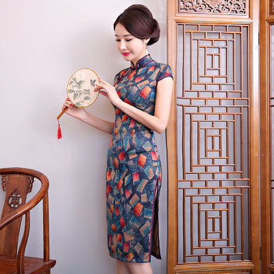 Qipao summer 2018 new girls elegant retro style elegant short sleeve improved qipao dress long style