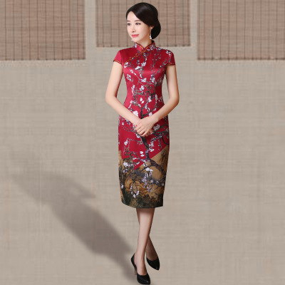 Medium and long qipao summer 2018 new women s traditional Chinese style retro trim slim daily Chinese qipao dress 153.95 236.90Medium and long qipao summer 2018 new women s traditional Chinese style r