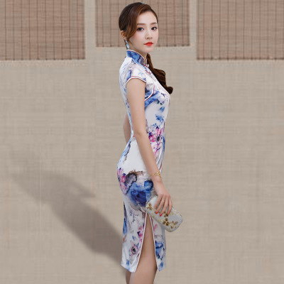 Qipao medium length summer 2018 new Chinese style women s fashion show performance retro slim qi dress 132.95 205.40Qipao medium length summer 2018 new Chinese style women s fashion show performance r