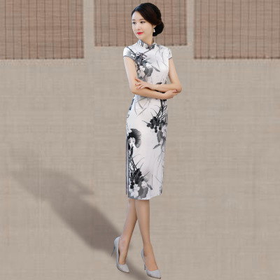 Qipao summer 2018 new women s traditional Chinese style retro style slim body elegant improved qipao dress long style 174.95 299.90Qipao summer 2018 new women s traditional Chinese style retro style s