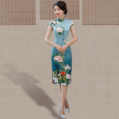 Medium and long qipao summer 2018 new women s traditional Chinese style retro trim slim daily Chinese qipao dress 164.45 257.90Medium and long qipao summer 2018 new women s traditional Chinese style r