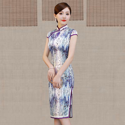 Medium and long qipao summer 2018 new Chinese style women s national style show performance retro slim qipao dress 185.45 299.90Medium and long qipao summer 2018 new Chinese style women s national sty