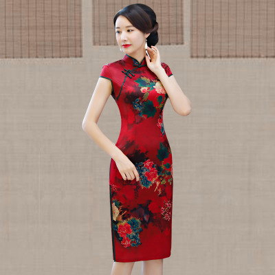 Medium and long qipao summer 2018 new Chinese style women s national style show performance retro slim qipao dress 174.95 289.40Medium and long qipao summer 2018 new Chinese style women s national sty